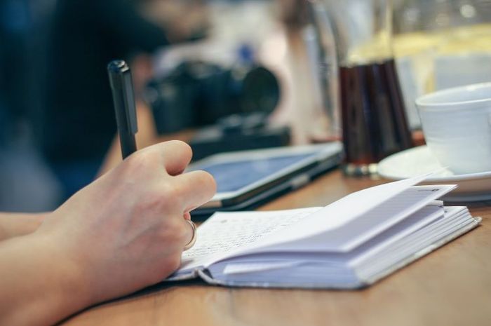3 Ragam Kalimat dalam Teks Tanggapan, Materi Bahasa Indonesia Kelas VII