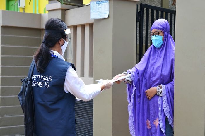 Sensus penduduk dilakukan di Indonesia dalam kurun waktu 10 tahun sekali.