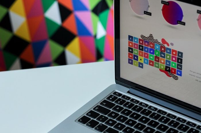 Desain Komunikasi Visual merupakan desain komunikasi yang bentuknya berupa visual.