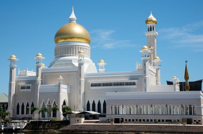 Salah satu puasa wajib adalah puasa Ramadan.