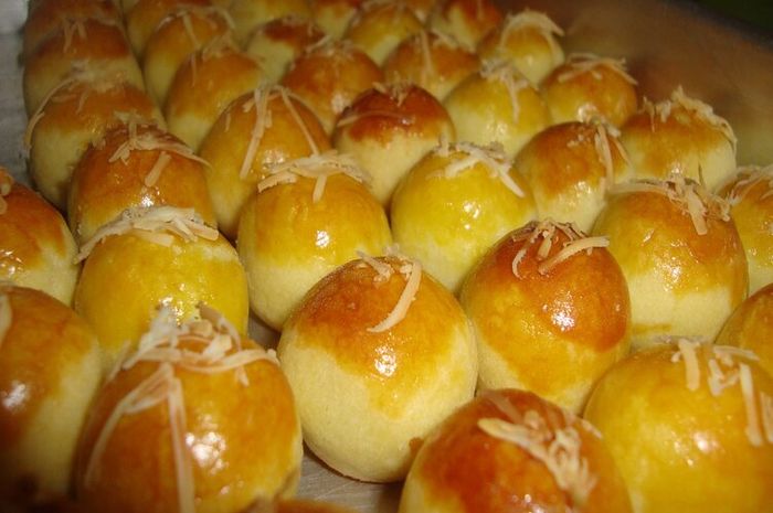 Nastar adalah salah satu kue kering khas Lebaran.