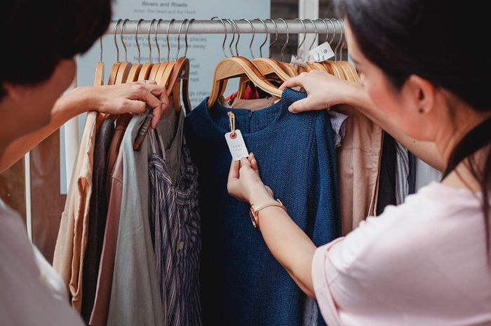 Baju baru biasanya akan dibeli oleh masyarakat untuk menyambut hari Lebaran.