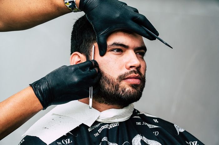 Perubahan gaya rambut merupakan salah satu bentuk perubahan yang pengaruhnya kecil.