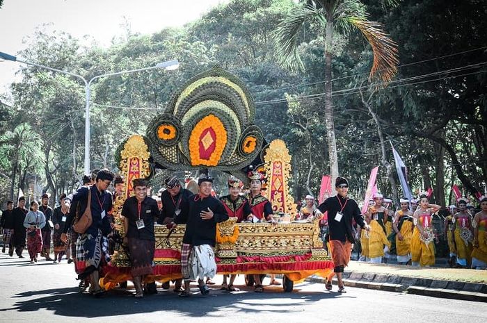 Suku bangsa di Indonesia mempunyai keberagaman yang disatuan dalam negara Indonesia.