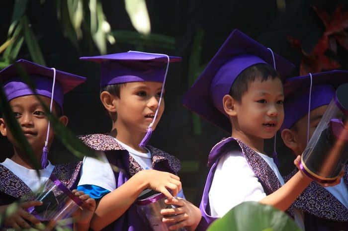 Kasus angka putus sekolah termasuk pelanggaran hak dan pengingkaran kewajiban warga negara.