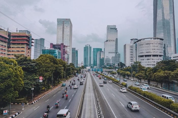 Pembangunan nasional memiliki hubungan dengan wawasan nusantara.