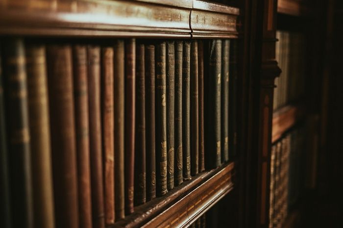 Heuristik adalah salah satu metode yang digunakan untuk penulisan sejarah.