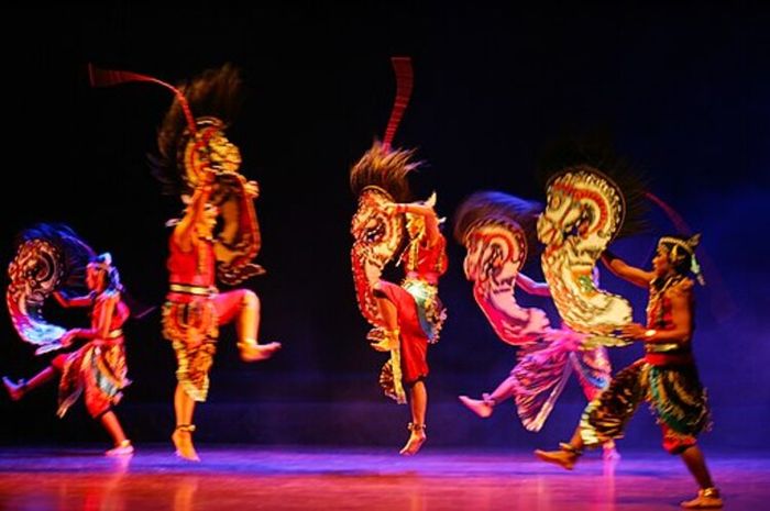 Tari jaran kepang merupakan tari tradisional dari Jawa.