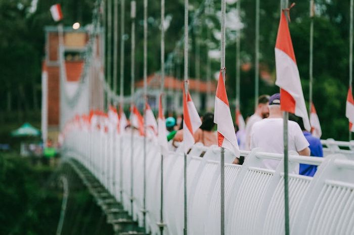 Reformasi yang terjadi di Indonesia memunculkan berbagai dampak.