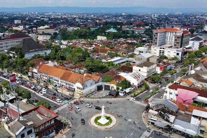 Yogyakarta memiliki banyak tempat wisata peninggalan Kerajaan Mataram Islam.