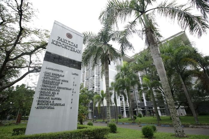 Beberapa jurusan di Fakultas Kedokteran memiliki biaya kuliah termahal di UGM.