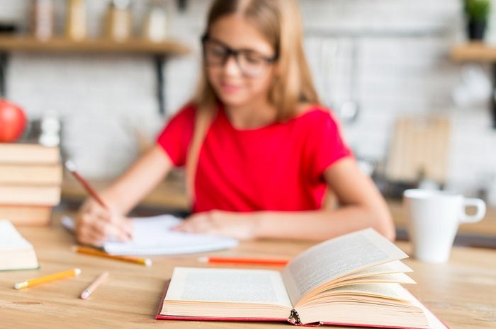 Pada buku Bahasa Inggris Kelas IX Kurikulum Merdeka, halaman 143, terdapat soal Progress Check 1, Text 1.
