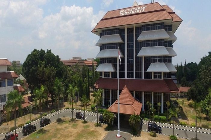UPN Veteran Yogyakarta menerapkan UKT untuk biaya kuliahnya.