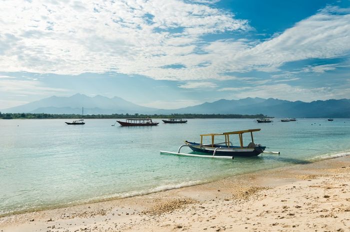 Sumber daya alam kemaritiman memiliki beberapa potensi.