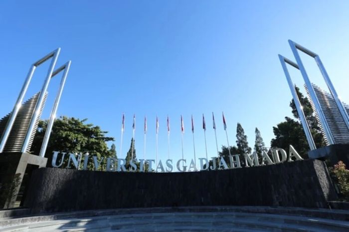 Universitas Gadjah Mada termasuk PTN terbaik di Indonesia.