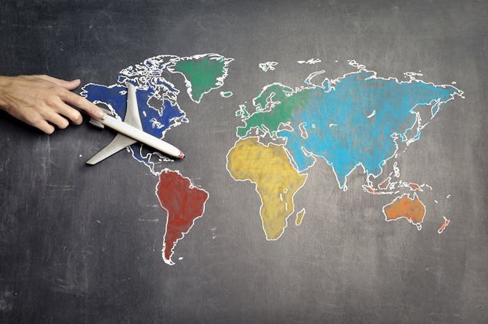 Globalisasi dan era digital telah membawa perubahan besar dalam kehidupan manusia. 