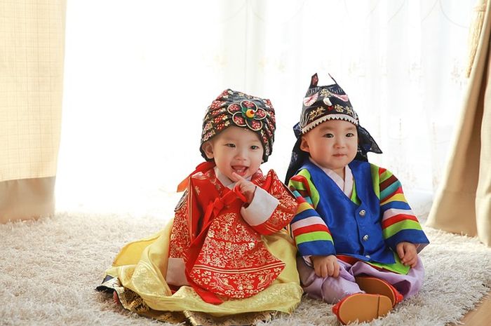 40 Koleksi Model Baju Hanbok Anak Gratis Terbaik