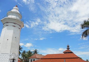 Apa Makna dari Tumpak Tiang Masjid Agung Banten yang Berbentuk Labu? Yuk, Cari Tahu!