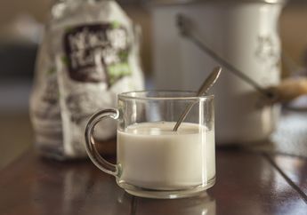 Sering Dikira Sama, Ini Perbedaan Susu Segar dan Susu UHT, Mana yang Lebih Sehat?