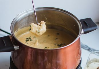 Sudah Ada Sejak Abad ke-17, Ada Peraturan Unik Saat Makan Makanan Tradisional Swiss Ini