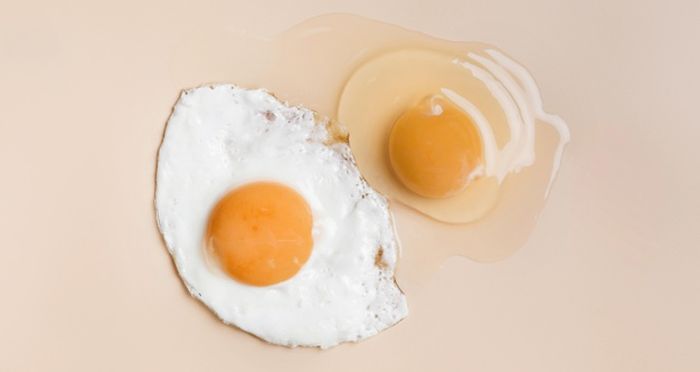 Kuning telur juga memiliki kandungan yang kaya akan vitamin D.