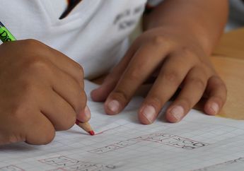 Ternyata Ini Sebabnya Tulisan Tangan Setiap Orang Berbeda-beda