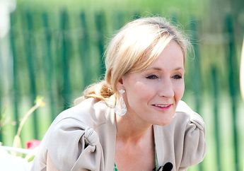 J.K. Rowling, Pembuat Dunia Sihir yang Penuh Imajinasi #AkuBacaAkuTahu