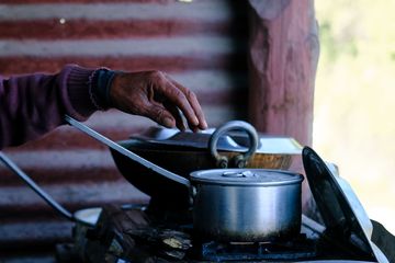Benarkah Panci Aluminium Tidak Boleh Digunakan Untuk Masak Makanan Asam Ketahui Penjelasannya Semua Halaman Bobo Benarkah Panci Aluminium Tidak Boleh Digunakan Untuk Masak Makanan Asam Ketahui Penjelasannya Semua Halaman Bobo