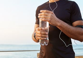 BERITA POPULER: Risiko Memakai Ulang Botol Air Minum Sekali Pakai Hingga 4 Jenis Teh untuk Atasi Perut Kembung