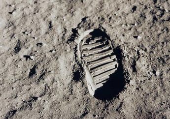 Bisakah Jejak Kaki Astronaut yang Ada di Bulan Bertahan Selamanya?
