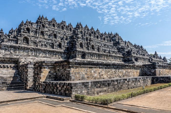 Benda-Benda Peninggalan Sejarah di Indonesia, Mulai dari Arca hingga Tempat  Ibadah - Semua Halaman - Bobo
