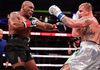 Hasil Tinju - Skill Legenda Tak Hilang, Mike Tyson Diberi Hormat walau Kalah dari Jake Paul