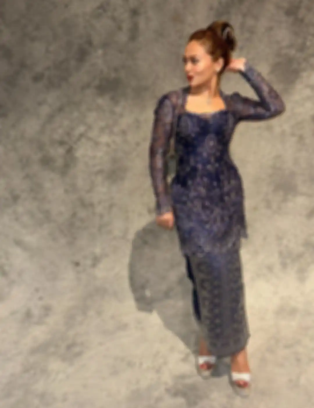 Inspirasi Kebaya ala Amel Carla: Tampil Anggun dan Modern