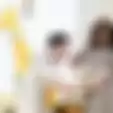 Jarang Unggah Foto Suami, Tilik Gaya Rustic pada Baby Shower Carissa Puteri