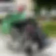 Video Perjuangan Sumaiyah, Wanita Lumpuh Pengantar Grabfood dengan Kursi Roda