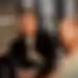 Bikin Kaum Hawa Patah Hati Nasional, Netizen Salah Fokus Nicholas Saputra Unggah Foto Sosok Wanita Misterius Berambut Pendek: Gak Usah Coba Bikin Aku Cemburu
