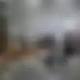 Video Detik-detik Pesawat Tempur F-16 Jatuh di Pergudangan Saat Misi Latihan
