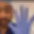 Dokter Ini Jelaskan Bahaya Penggunaan Sarung Tangan Karet Bedah saat Pandemi Virus Corona
