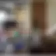 Kisah Bocah Kelas 4 SD Jualan Cilok di Gedung DPR RI Senayan Hingga Dagangan Diborong Para Pejabat, Datang Dari Subang dan Tempuh 57 Km Demi Beli HP Untuk Kakak Sekolah!