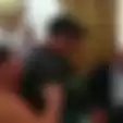 Jadi Petaka Saat di Hari Pernikahan, Mempelai Pria Diseret Keluar Saat oleh Polisi Saat Masih Berdiri di Atas Altar, Pengantin Wanita Histeris Saat Tahu Pasangannya Ternyata Orang Berbahaya