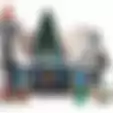 Rayakan Liburan Natal Bersama Keluarga dengan Mainan Set LEGO Santa’s Visit, Ternyata Unik dan Seru!