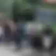 Banting Sopir Truk di Cibubur, Pria Berotot yang Diburu Polisi Ngaku Aparat, Foto Aksi Penganiayaan Jadi Bukti