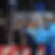 Patrice Evra Dihadiahi Kartu Merah Karena Menendang Kepala Suporter Sebelum Kick Off!