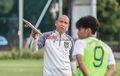 Nova Arianto Tegur Pemain Timnas U-16 Indonesia yang Tak Mau Capek Saat Main Bola