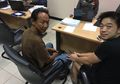 Seorang Gelandangan Kembalikan Dompet yang Ditemukan di Jalan, Pemilik Dompet Hadiahi Apartemen