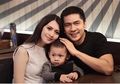 Bukan Rayakan Valentine, Adi Nugroho Beri Kejutan Pada Donita karena ini