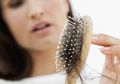 Tanpa Disadari, 8 Kebiasaan ini Dapat Merusak Rambut, No 1 dan 6 Sering Dilakukan!