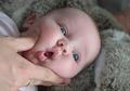 Hati-Hati, Sembarangan Mencubit Bayi Justru Bisa Berdampak Buruk!