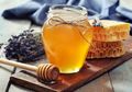 6 Manfaat Tak Terduga Minum Air Madu Hangat di Pagi Hari