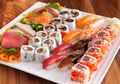 Ekstrem! Restoran Ini Sajikan Sushi di Atas Tubuh Manusia, Ternyata Sudah Tradisi, Lo!